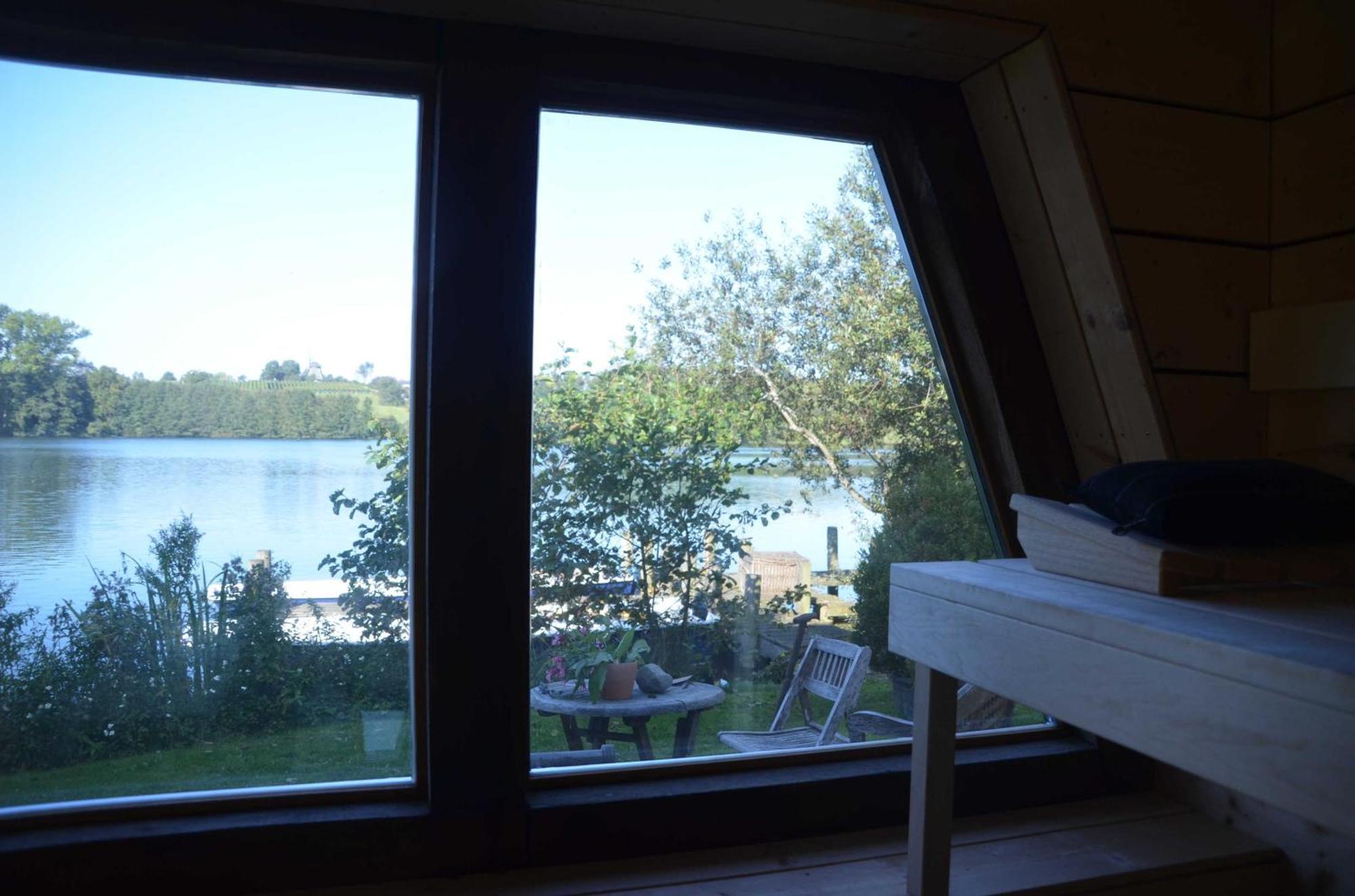 Reetdachkate Auf Gestuet Schierensee Grebin Exterior photo